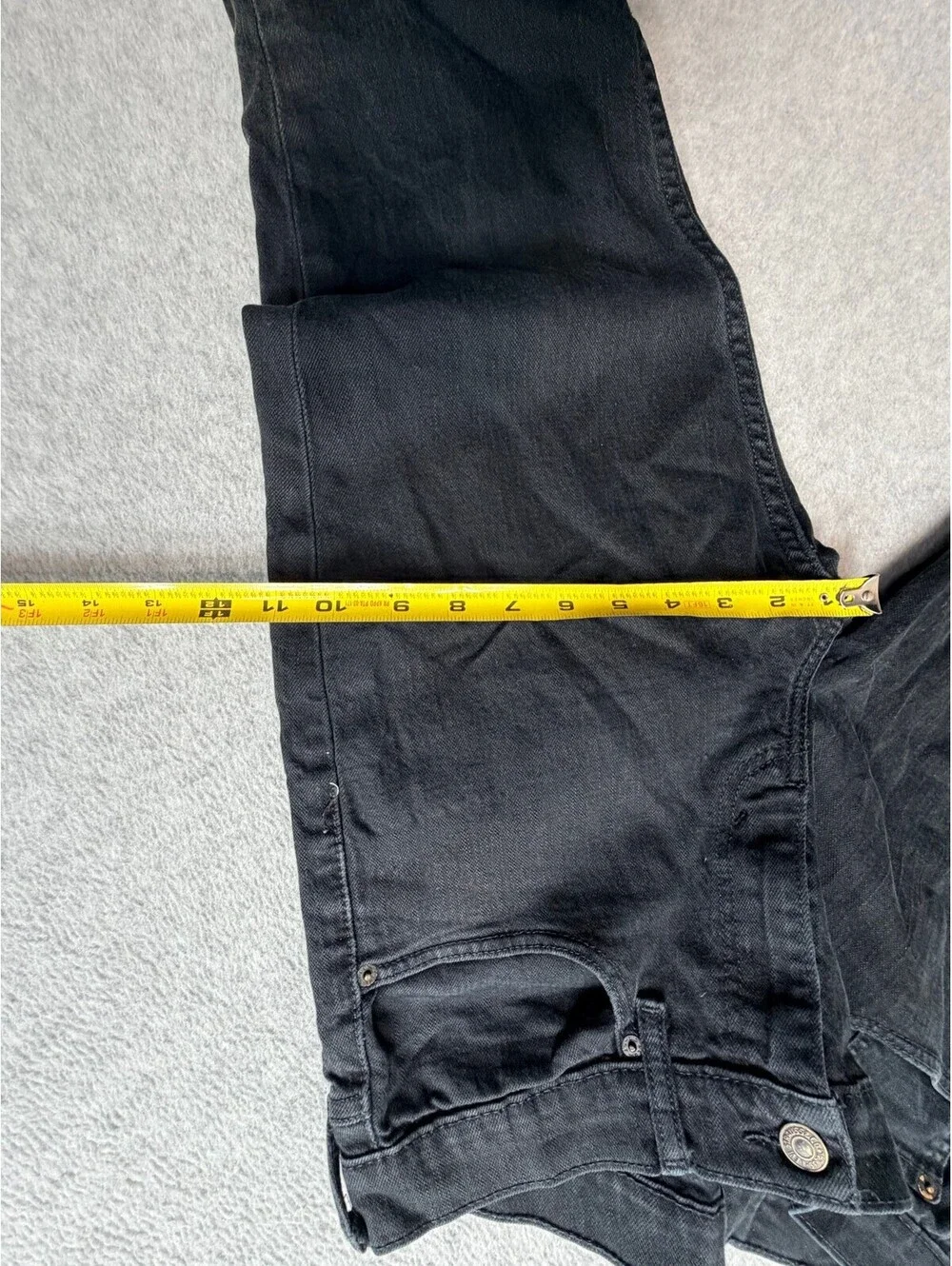 Levis experience modern